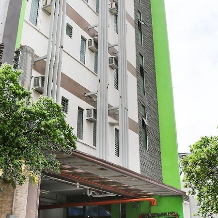 Oyo 442 Ipark Hotel Cebu Esterno foto